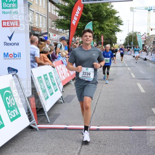 15.09.2024 - PSD Bank Halbmarathon Strokosch-Dieckow http://msf.ph/oto/7080462 15.09.2024 12:25:42 Ziel 1841, 2239, 2267, 2386, 2442 meine-sportfotos.de