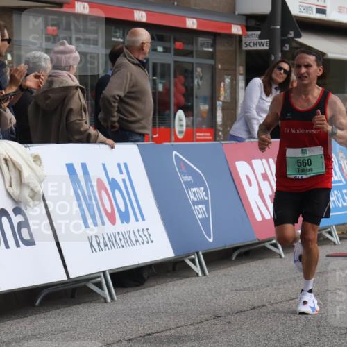 15.09.2024 - PSD Bank Halbmarathon Michael Strokosch http://msf.ph/oto/7080469 15.09.2024 11:16:13 Ziel 407, 410, 497, 560, 604, 632, 1013 meine-sportfotos.de