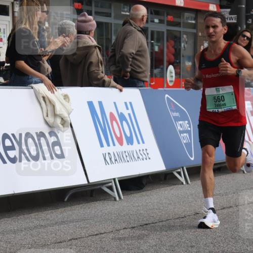 15.09.2024 - PSD Bank Halbmarathon Michael Strokosch http://msf.ph/oto/7080473 15.09.2024 11:16:13 Ziel 407, 410, 497, 560, 604, 632, 1013 meine-sportfotos.de