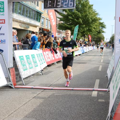 15.09.2024 - PSD Bank Halbmarathon Strokosch-Dieckow http://msf.ph/oto/7080499 15.09.2024 11:14:17 Ziel 421, 527, 538, 549, 609, 612 meine-sportfotos.de