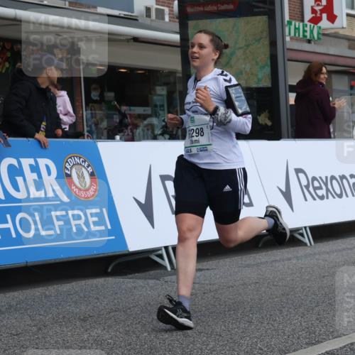 15.09.2024 - PSD Bank Halbmarathon Michael Strokosch http://msf.ph/oto/7080503 15.09.2024 12:25:08 Ziel 1409, 2239, 2255, 2267, 2771, 3101, 3298 meine-sportfotos.de