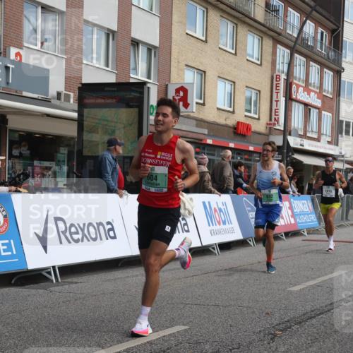 15.09.2024 - PSD Bank Halbmarathon Michael Strokosch http://msf.ph/oto/7080522 15.09.2024 11:16:17 Ziel 407, 410, 497, 560, 604, 632, 1013, 1016 meine-sportfotos.de
