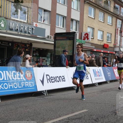 15.09.2024 - PSD Bank Halbmarathon Michael Strokosch http://msf.ph/oto/7080538 15.09.2024 11:16:18 Ziel 407, 497, 560, 604, 632, 1013, 1016 meine-sportfotos.de