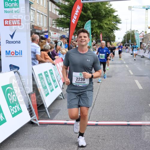 15.09.2024 - PSD Bank Halbmarathon Strokosch-Dieckow http://msf.ph/oto/7080577 15.09.2024 12:25:43 Ziel 1841, 2239, 2267, 2386, 2442 meine-sportfotos.de
