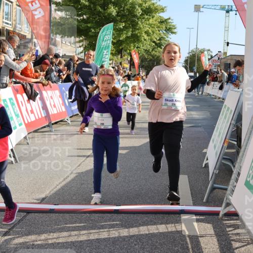 15.09.2024 - PSD Bank Halbmarathon Strokosch-Dieckow http://msf.ph/oto/7080582 15.09.2024 10:32:09 Ziel 11, 56, 57, 151, 202, 223, 250, 267, 276, 299 meine-sportfotos.de