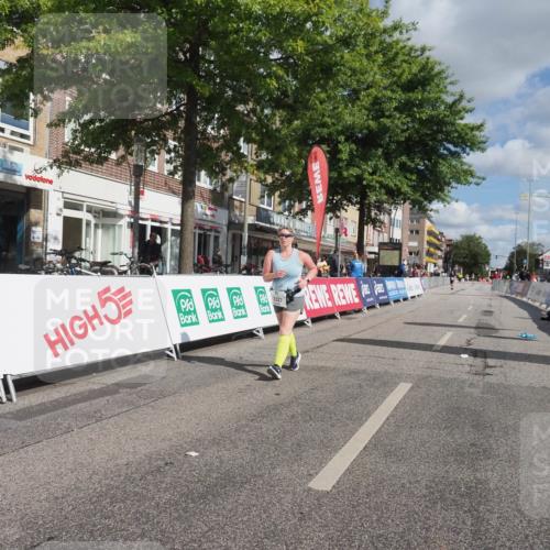 15.09.2024 - PSD Bank Halbmarathon Miley Keyser http://msf.ph/oto/7080610 15.09.2024 12:50:46 Ziel 3322 meine-sportfotos.de