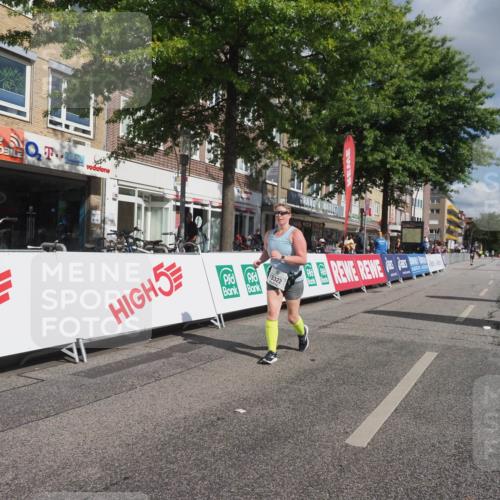 15.09.2024 - PSD Bank Halbmarathon Miley Keyser http://msf.ph/oto/7080614 15.09.2024 12:50:46 Ziel 3322 meine-sportfotos.de