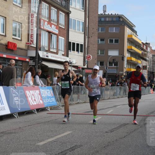 15.09.2024 - PSD Bank Halbmarathon Michael Strokosch http://msf.ph/oto/7080615 15.09.2024 11:16:26 Ziel 407, 560, 604, 616, 632, 1002, 1003, 1013, 1016 meine-sportfotos.de