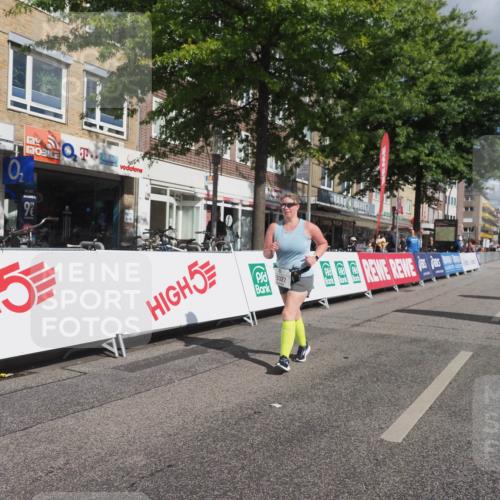 15.09.2024 - PSD Bank Halbmarathon Miley Keyser http://msf.ph/oto/7080623 15.09.2024 12:50:46 Ziel 3322 meine-sportfotos.de