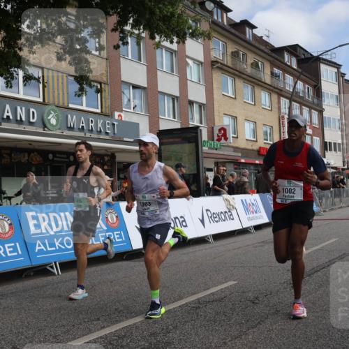 15.09.2024 - PSD Bank Halbmarathon Michael Strokosch http://msf.ph/oto/7080644 15.09.2024 11:16:28 Ziel 407, 604, 616, 632, 1002, 1003, 1013, 1016 meine-sportfotos.de