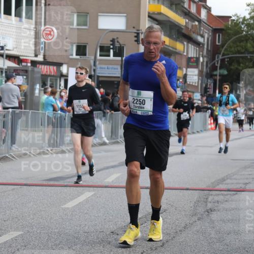 15.09.2024 - PSD Bank Halbmarathon Michael Strokosch http://msf.ph/oto/7080662 15.09.2024 12:25:28 Ziel 1153, 1841, 2250, 2386, 2442, 3283 meine-sportfotos.de