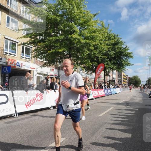 15.09.2024 - PSD Bank Halbmarathon Miley Keyser http://msf.ph/oto/7080663 15.09.2024 11:39:09 Ziel 747, 778, 912, 1191, 1249, 2233, 2445, 2618 meine-sportfotos.de