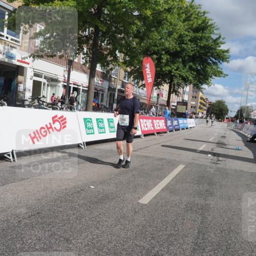 15.09.2024 - PSD Bank Halbmarathon Miley Keyser http://msf.ph/oto/7080670 15.09.2024 12:51:07 Ziel 2355 meine-sportfotos.de