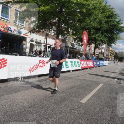 15.09.2024 - PSD Bank Halbmarathon Miley Keyser http://msf.ph/oto/7080682 15.09.2024 12:51:08 Ziel 2355 meine-sportfotos.de