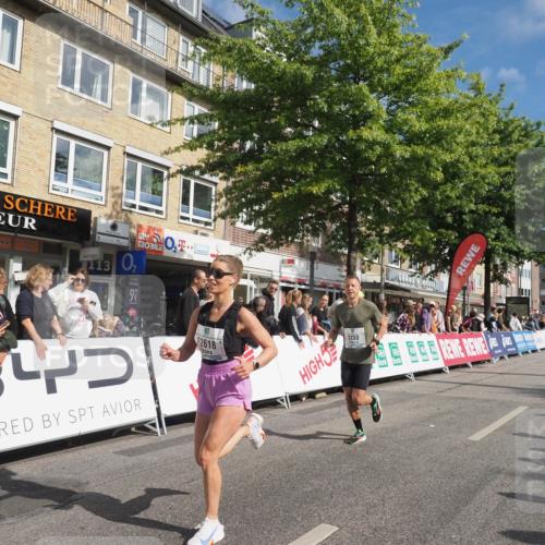 15.09.2024 - PSD Bank Halbmarathon Miley Keyser http://msf.ph/oto/7080689 15.09.2024 11:39:09 Ziel 747, 778, 912, 1191, 1249, 2233, 2445, 2618 meine-sportfotos.de