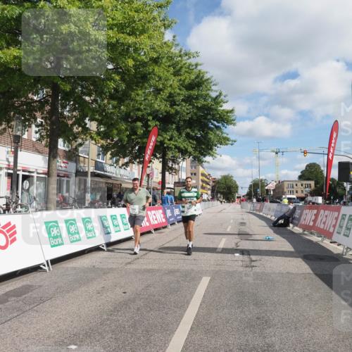 15.09.2024 - PSD Bank Halbmarathon Miley Keyser http://msf.ph/oto/7080706 15.09.2024 12:51:25 Ziel 1817, 2355, 2384 meine-sportfotos.de