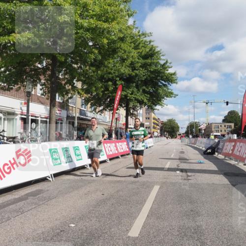 15.09.2024 - PSD Bank Halbmarathon Miley Keyser http://msf.ph/oto/7080715 15.09.2024 12:51:26 Ziel 1817, 2355, 2384 meine-sportfotos.de