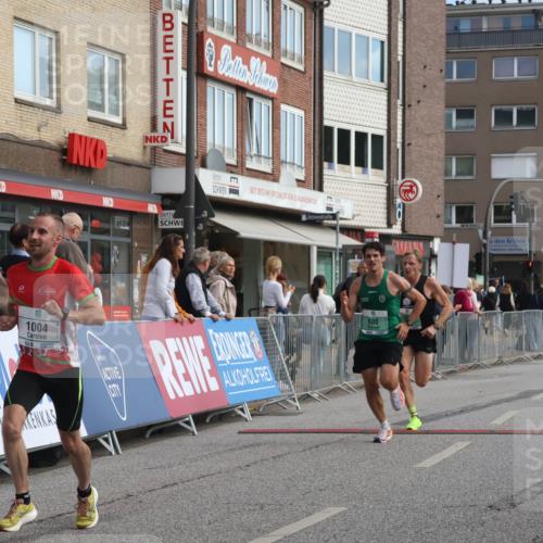 15.09.2024 - PSD Bank Halbmarathon Michael Strokosch http://msf.ph/oto/7080716 15.09.2024 11:16:40 Ziel 595, 606, 1004, 1007 meine-sportfotos.de