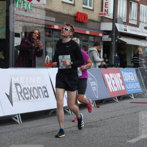 15.09.2024 - PSD Bank Halbmarathon Michael Strokosch http://msf.ph/oto/7080722 15.09.2024 12:25:33 Ziel 1153, 1841, 2250, 2386, 2442, 3283 meine-sportfotos.de