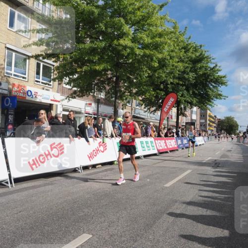15.09.2024 - PSD Bank Halbmarathon Miley Keyser http://msf.ph/oto/7080725 15.09.2024 11:39:18 Ziel 739, 747, 778, 913, 933, 1266, 2233 meine-sportfotos.de