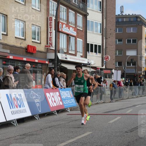 15.09.2024 - PSD Bank Halbmarathon Michael Strokosch http://msf.ph/oto/7080729 15.09.2024 11:16:40 Ziel 595, 606, 1004, 1007 meine-sportfotos.de