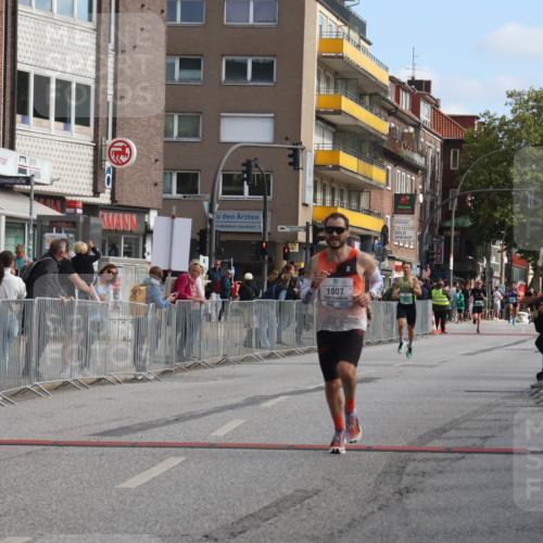 15.09.2024 - PSD Bank Halbmarathon Michael Strokosch http://msf.ph/oto/7080772 15.09.2024 11:16:45 Ziel 595, 606, 621, 1004, 1007 meine-sportfotos.de