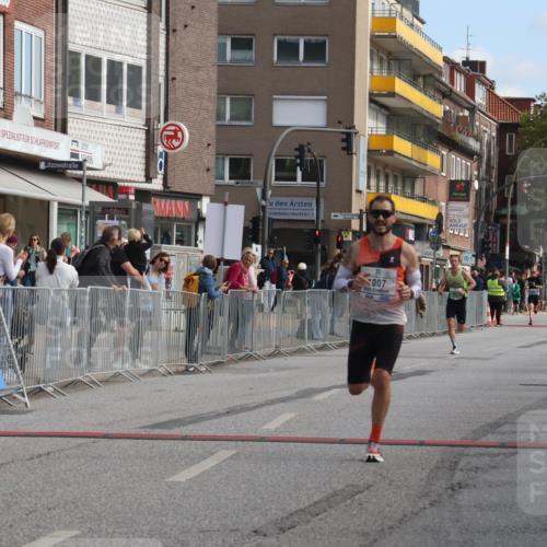 15.09.2024 - PSD Bank Halbmarathon Michael Strokosch http://msf.ph/oto/7080776 15.09.2024 11:16:45 Ziel 595, 606, 621, 1004, 1007 meine-sportfotos.de