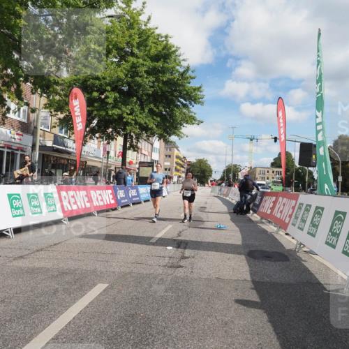 15.09.2024 - PSD Bank Halbmarathon Miley Keyser http://msf.ph/oto/7080777 15.09.2024 12:53:03 Ziel 3252, 3406 meine-sportfotos.de