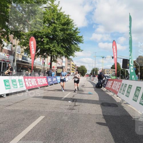 15.09.2024 - PSD Bank Halbmarathon Miley Keyser http://msf.ph/oto/7080781 15.09.2024 12:53:03 Ziel 3252, 3406 meine-sportfotos.de