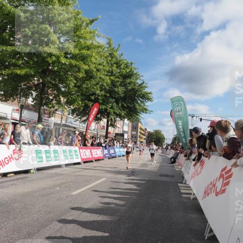 15.09.2024 - PSD Bank Halbmarathon Miley Keyser http://msf.ph/oto/7080783 15.09.2024 11:39:26 Ziel 739, 747, 778, 913, 933, 954, 1266, 1382, 1424, 2628, 2650 meine-sportfotos.de