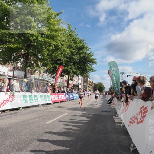 15.09.2024 - PSD Bank Halbmarathon Miley Keyser http://msf.ph/oto/7080790 15.09.2024 11:39:26 Ziel 739, 747, 778, 913, 933, 954, 1266, 1382, 1424, 2628, 2650 meine-sportfotos.de