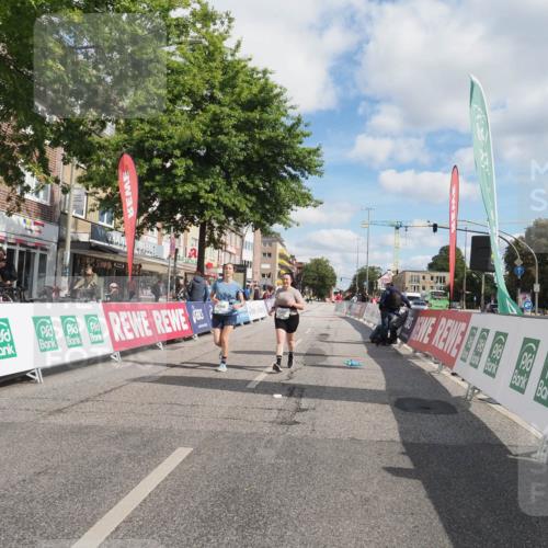 15.09.2024 - PSD Bank Halbmarathon Miley Keyser http://msf.ph/oto/7080792 15.09.2024 12:53:03 Ziel 3252, 3406 meine-sportfotos.de