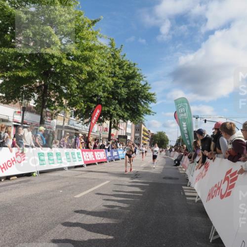 15.09.2024 - PSD Bank Halbmarathon Miley Keyser http://msf.ph/oto/7080794 15.09.2024 11:39:26 Ziel 739, 747, 778, 913, 933, 954, 1266, 1382, 1424, 2628, 2650 meine-sportfotos.de