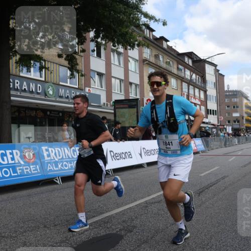15.09.2024 - PSD Bank Halbmarathon Michael Strokosch http://msf.ph/oto/7080796 15.09.2024 12:25:36 Ziel 1153, 1841, 2250, 2386, 2442, 3283 meine-sportfotos.de