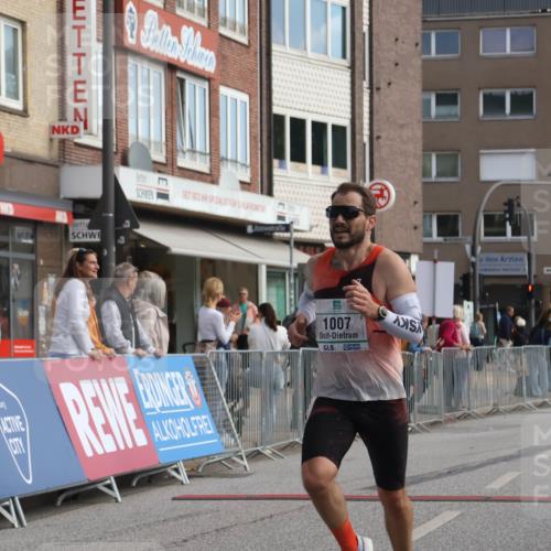 15.09.2024 - PSD Bank Halbmarathon Michael Strokosch http://msf.ph/oto/7080802 15.09.2024 11:16:46 Ziel 595, 606, 621, 1004, 1007 meine-sportfotos.de