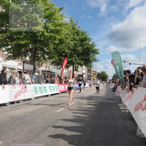 15.09.2024 - PSD Bank Halbmarathon Miley Keyser http://msf.ph/oto/7080806 15.09.2024 11:39:27 Ziel 739, 747, 778, 913, 933, 954, 1060, 1266, 1382, 1397, 1424, 2628, 2650 meine-sportfotos.de