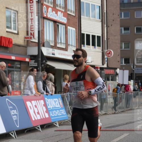 15.09.2024 - PSD Bank Halbmarathon Michael Strokosch http://msf.ph/oto/7080808 15.09.2024 11:16:47 Ziel 595, 606, 621, 1004, 1007 meine-sportfotos.de