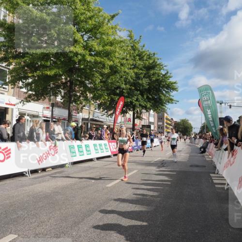 15.09.2024 - PSD Bank Halbmarathon Miley Keyser http://msf.ph/oto/7080810 15.09.2024 11:39:27 Ziel 739, 747, 778, 913, 933, 954, 1060, 1266, 1382, 1397, 1424, 2628, 2650 meine-sportfotos.de