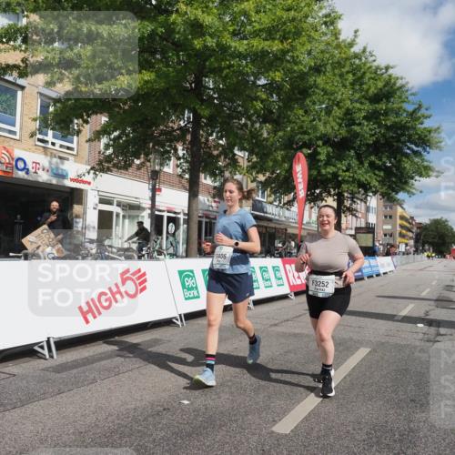 15.09.2024 - PSD Bank Halbmarathon Miley Keyser http://msf.ph/oto/7080847 15.09.2024 12:53:06 Ziel 3252, 3406 meine-sportfotos.de