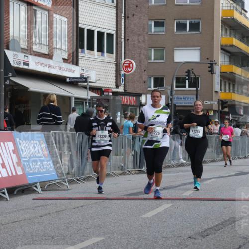 15.09.2024 - PSD Bank Halbmarathon Michael Strokosch http://msf.ph/oto/7080848 15.09.2024 12:25:52 Ziel 3226, 3239, 3281, 3286 meine-sportfotos.de