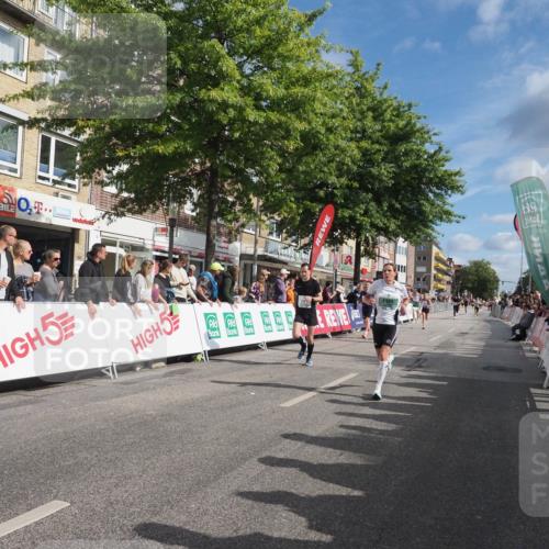 15.09.2024 - PSD Bank Halbmarathon Miley Keyser http://msf.ph/oto/7080849 15.09.2024 11:39:28 Ziel 739, 747, 913, 933, 954, 1060, 1266, 1382, 1397, 1424, 2628, 2650 meine-sportfotos.de