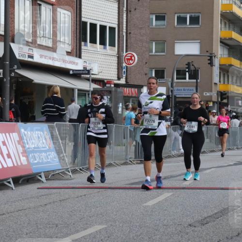 15.09.2024 - PSD Bank Halbmarathon Michael Strokosch http://msf.ph/oto/7080854 15.09.2024 12:25:52 Ziel 3226, 3239, 3281, 3286 meine-sportfotos.de
