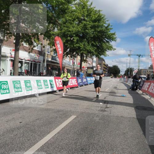 15.09.2024 - PSD Bank Halbmarathon Miley Keyser http://msf.ph/oto/7080885 15.09.2024 12:54:09 Ziel 2382, 2893 meine-sportfotos.de