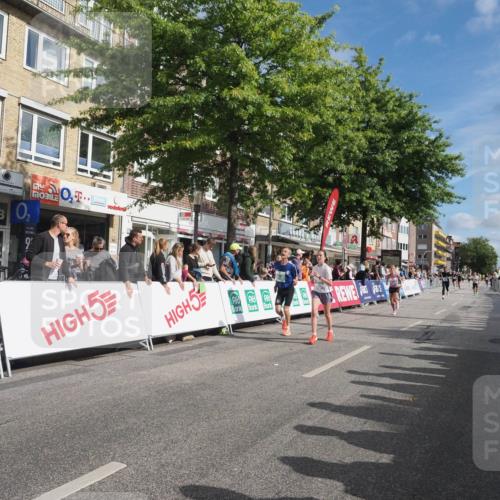 15.09.2024 - PSD Bank Halbmarathon Miley Keyser http://msf.ph/oto/7080895 15.09.2024 11:39:31 Ziel 739, 913, 933, 954, 1060, 1240, 1266, 1382, 1395, 1397, 1424, 1481, 2628, 2650 meine-sportfotos.de