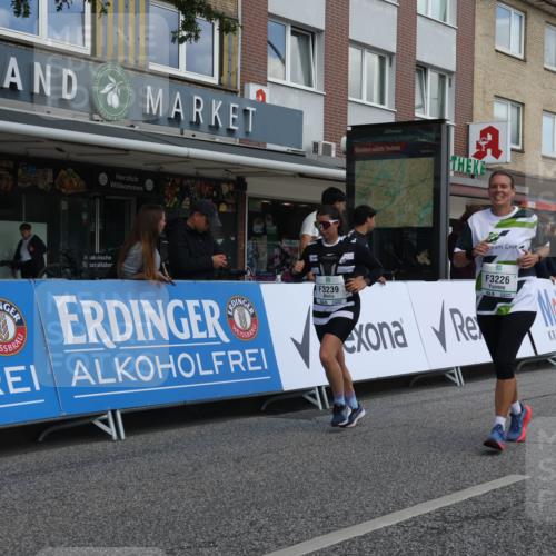 15.09.2024 - PSD Bank Halbmarathon Michael Strokosch http://msf.ph/oto/7080918 15.09.2024 12:25:56 Ziel 3226, 3239, 3281, 3286, 3413 meine-sportfotos.de