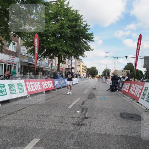 15.09.2024 - PSD Bank Halbmarathon Miley Keyser http://msf.ph/oto/7080929 15.09.2024 12:54:32 Ziel 2440 meine-sportfotos.de