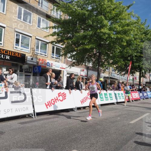 15.09.2024 - PSD Bank Halbmarathon Miley Keyser http://msf.ph/oto/7080934 15.09.2024 11:39:33 Ziel 739, 913, 933, 954, 1060, 1240, 1266, 1382, 1395, 1397, 1424, 1481, 2163, 2568, 2628, 2650 meine-sportfotos.de