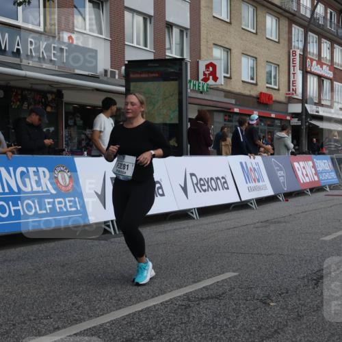 15.09.2024 - PSD Bank Halbmarathon Michael Strokosch http://msf.ph/oto/7080946 15.09.2024 12:25:58 Ziel 3156, 3157, 3226, 3239, 3281, 3286, 3413 meine-sportfotos.de