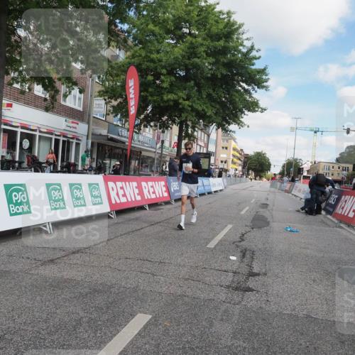 15.09.2024 - PSD Bank Halbmarathon Miley Keyser http://msf.ph/oto/7080954 15.09.2024 12:54:33 Ziel 2440 meine-sportfotos.de