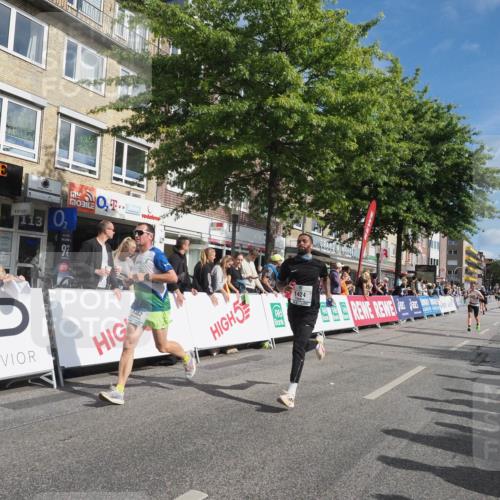 15.09.2024 - PSD Bank Halbmarathon Miley Keyser http://msf.ph/oto/7080961 15.09.2024 11:39:35 Ziel 739, 913, 933, 954, 1060, 1240, 1266, 1382, 1395, 1397, 1424, 1481, 2163, 2568, 2628, 2650 meine-sportfotos.de